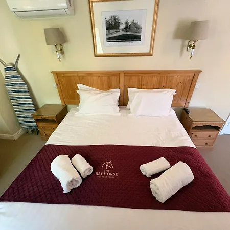 The Bay Horse 3*